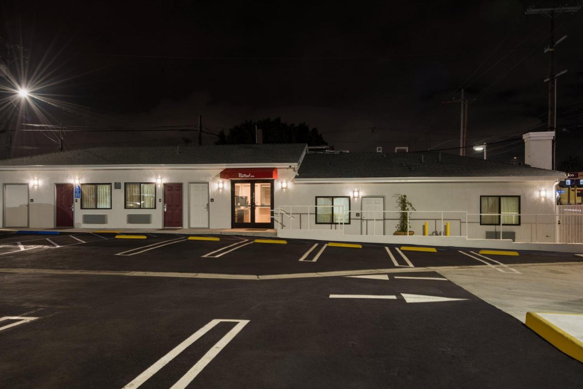 Red Roof Inn Carson - Wilmington, Ca Los Angeles Bagian luar foto