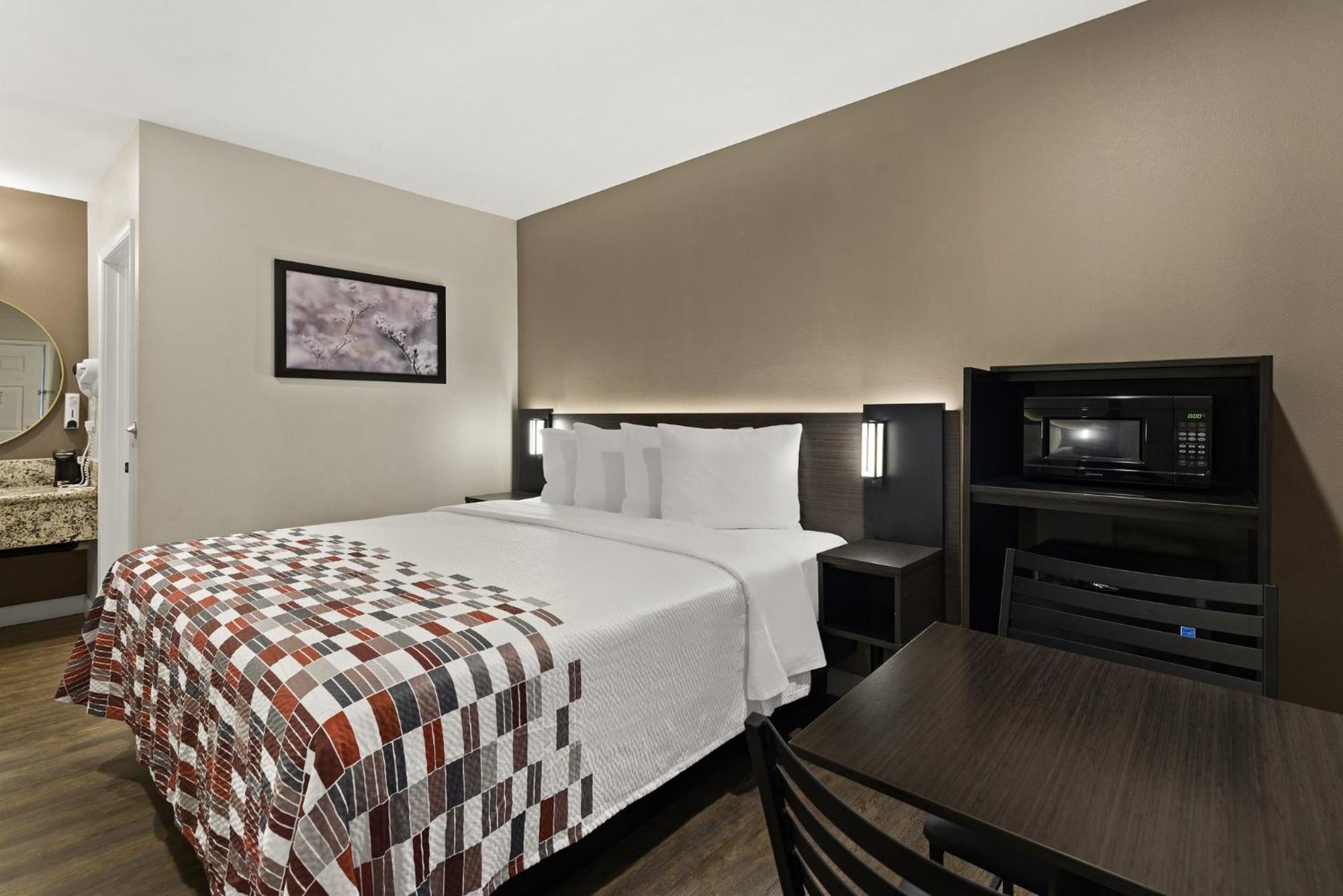 Red Roof Inn Carson - Wilmington, Ca Los Angeles Bagian luar foto
