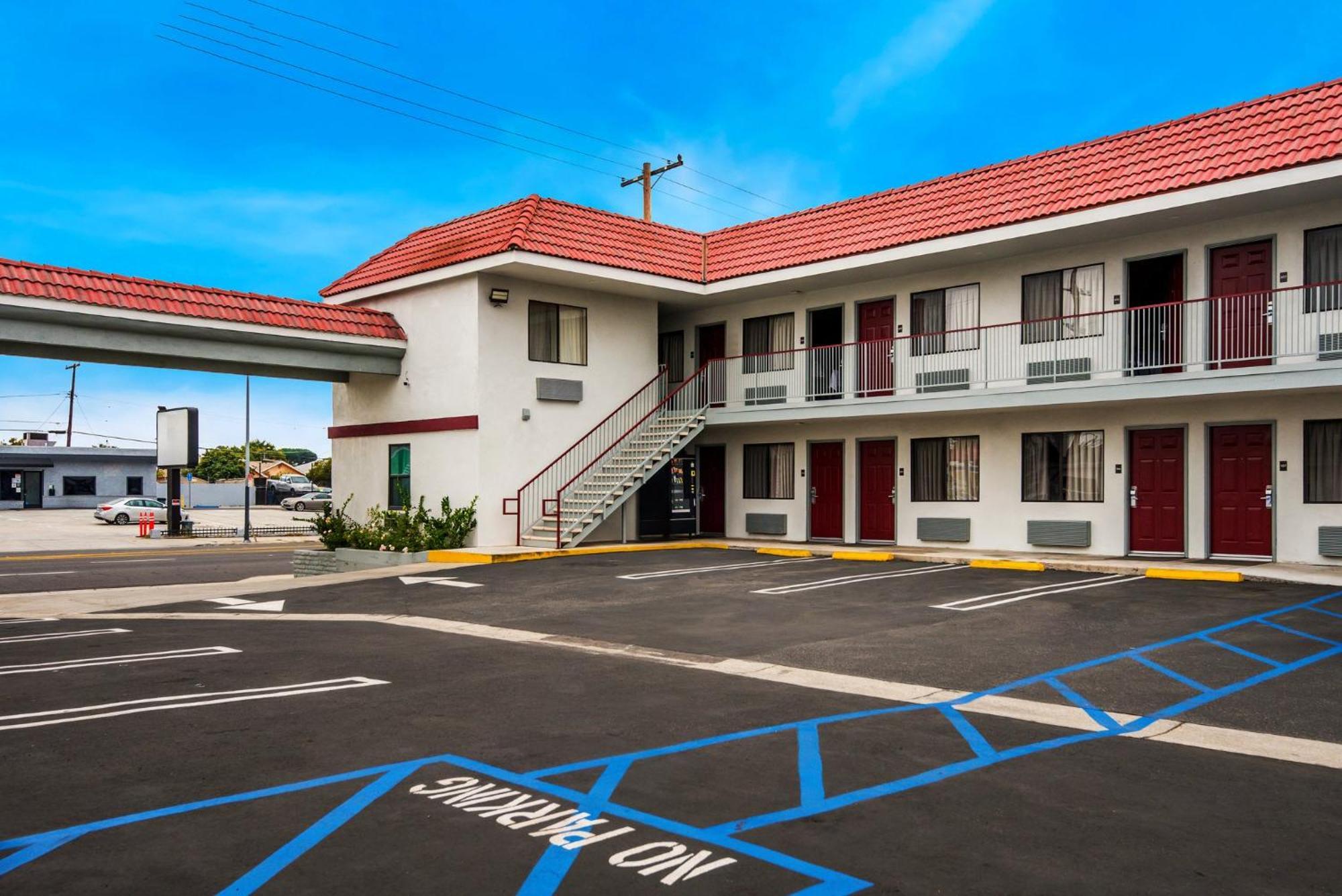 Red Roof Inn Carson - Wilmington, Ca Los Angeles Bagian luar foto